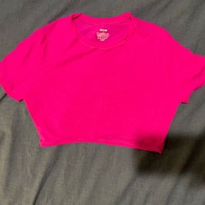 SKIMS Fits Everybody Super Cropped T-Shirt Fuschia